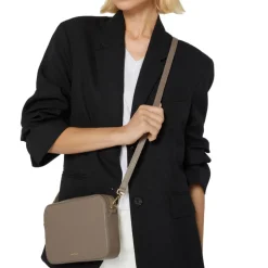 Borsa Donna a Tracolla COCCINELLE Linea Tebe Colore Nero