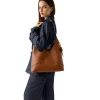 Borsa Donna Hobo a Spalla GUESS Linea Darcy Colore Cognac