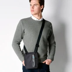 Borsello Uomo PIQUADRO a Tracolla con porta iPadmini - CA3084P16 in Tessuto Chevron - Blu