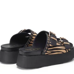 Ciabatte CULT Janis 4306 in Pelle Nera con Inserti Animalier