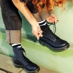 Scarpe Donna DR. MARTENS Stivali linea 1460 Pascal in Pelle Nera